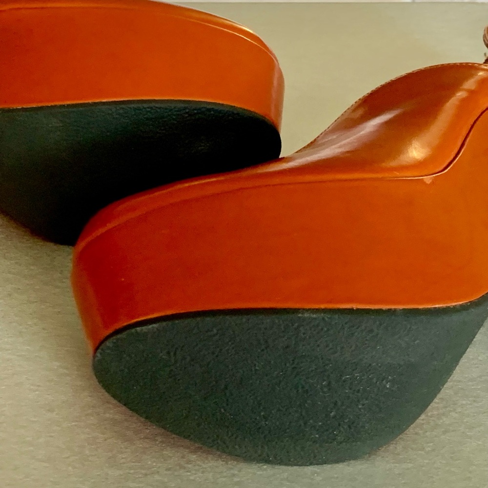 Robert Clergerie Burnt Orange Platform Heels - Picture 4 of 9